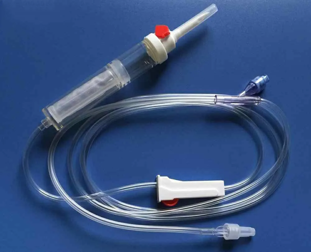 Medical Disposable Blood Transfusion Set IV Giving Set with Needle