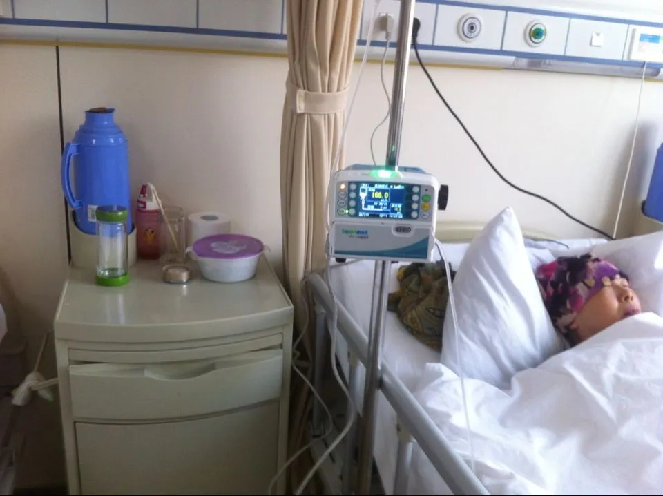 Peristaltic Mini Medical Infusion Pump with Drop Sensor